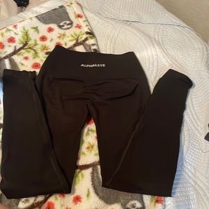 COPY - COPY - Alphalete pants size medium perfect conditions
